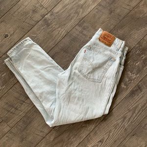 Women’s Levi’s Vintage 550 Light wash denim